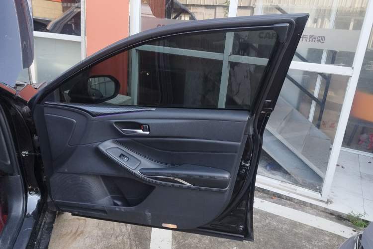 Used Toyota Avalon 2019 2.0L Luxury Edition China VI Standard
