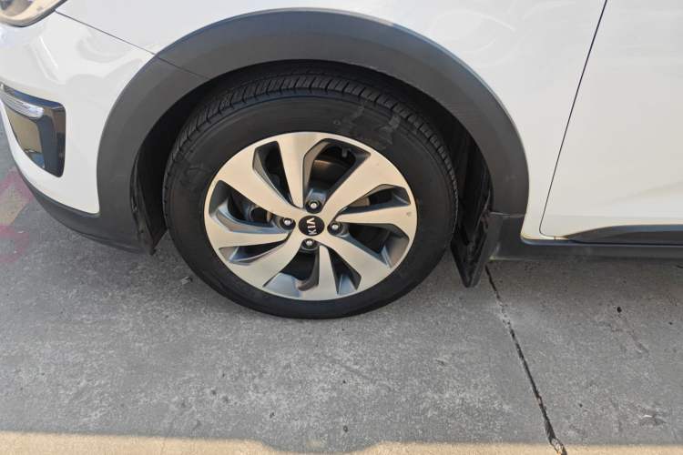 Used Kia KX Cross 2018 1.6L Automatic Dynamic Sunroof Version
