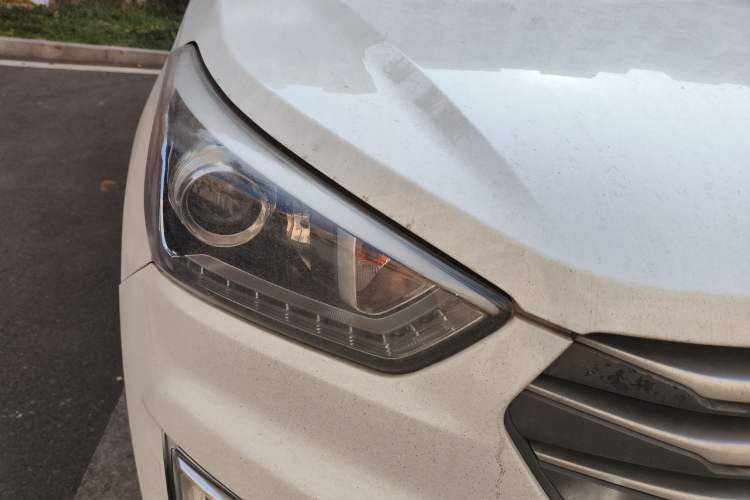 Used Hyundai ix25 2015 1.6L Automatic Two-Wheel-Drive Deluxe DLX Model