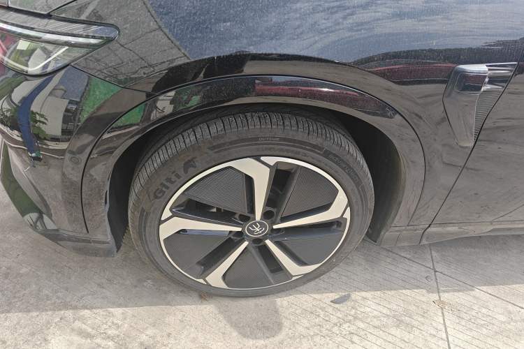 Used BYD Song L EV 2025 Intelligent Driving Version 662 km LiDAR Excellence Edition
