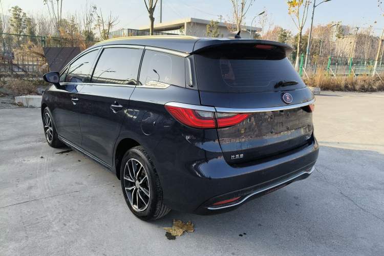Used BYD Song MAX 2017 1.5T Automatic Smart Connect Elite 7-Seater
