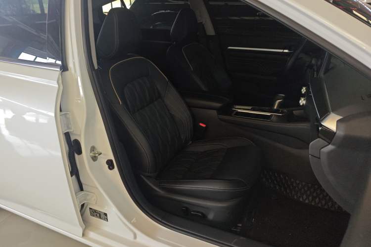 Used Nissan Teana 2022 2.0L XL-Upr Enjoyment Edition