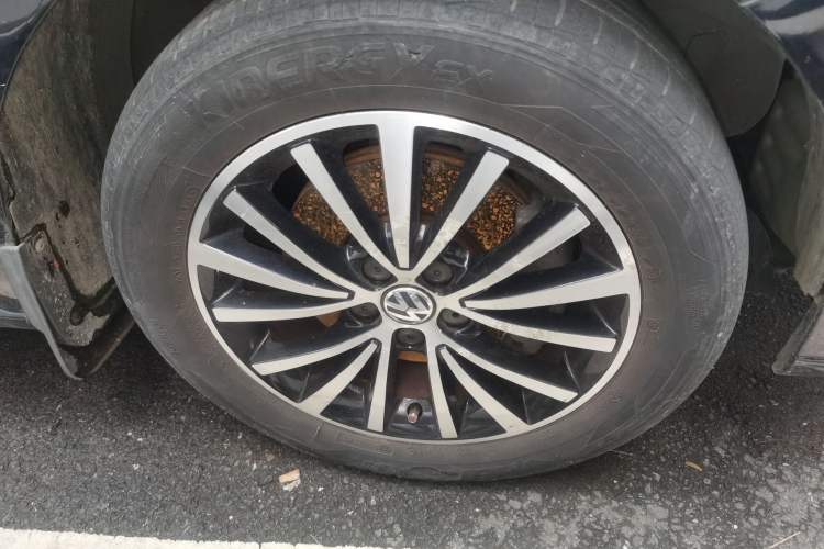 Used Volkswagen Lavida 2014 1.4TSI DSG 30th Anniversary Edition