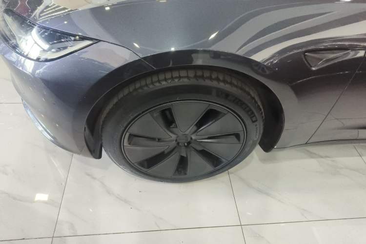 Used Tesla Model 3 2023 Rear-Wheel-Drive Version
