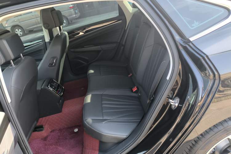 Used Volkswagen Passat 2025 Outstanding Model 380TSI Starry Dragon Edition
