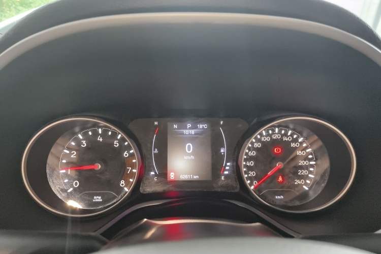 Used  Compass 2019 220T Automatic Enjoyment Version
