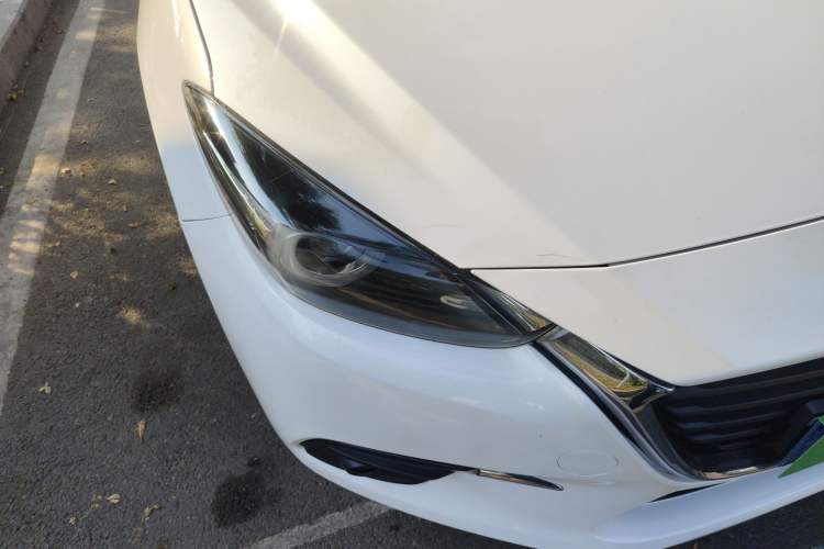 Used Mazda Mazda 3 Axela 2017 Sedan 1.5L Automatic Luxury Model China VI Standard
