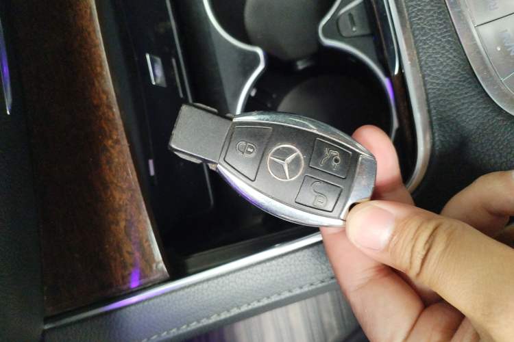 Used Mercedes-Benz S-Class 2014 S 320 L Business Model
