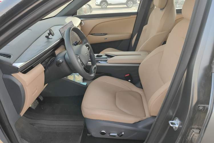 Used ARCFOX Alpha T5 2025 520 MAX
