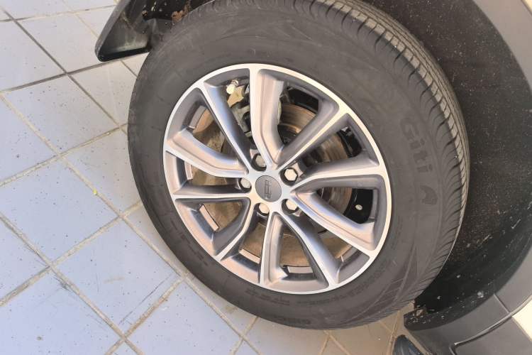 Used Geely Auto Emgrand X7 Sport 2021 Million Edition 1.8TD DCT Two-Wheel Drive Comfort Model