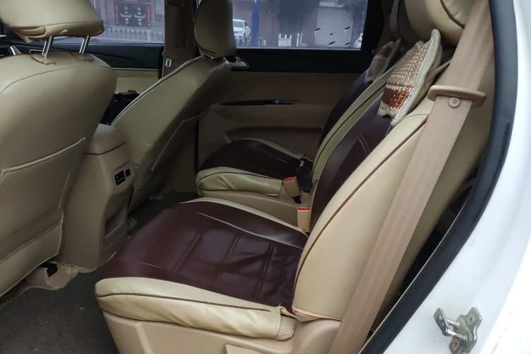 Used Baojun 730 2019 1.5L Manual Value Edition 7 Seats China VI Emission Standard
