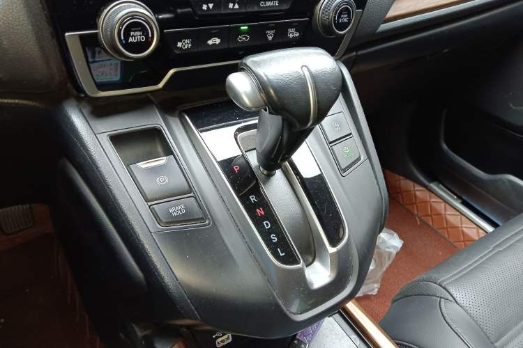 Used Honda CR-V 2021 240TURBO CVT 2WD Fashion Edition
