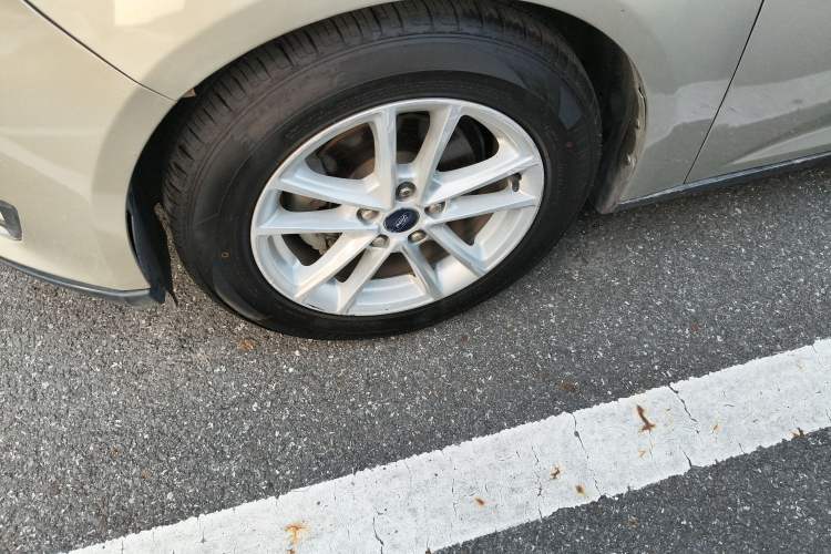 Used Ford Focus 2015 Sedan 1.6L Automatic Trend Model
