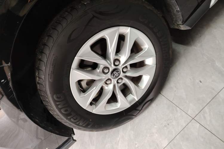 Used Toyota Granvia 2023 2.5L Hybrid Comfort Edition