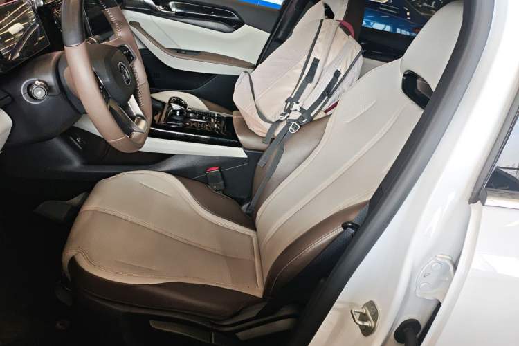 Used BYD Qin PLUS 2023 Champion Edition DM-i 55KM Leading Model
