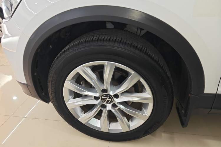 Used Volkswagen T-ROC 2022 280TSI DSG Two-Wheel Drive Elite PLUS
