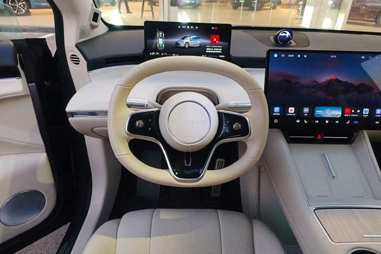 Used Hima Luxeed R7 2025 Extended-Range 331km Ultra
