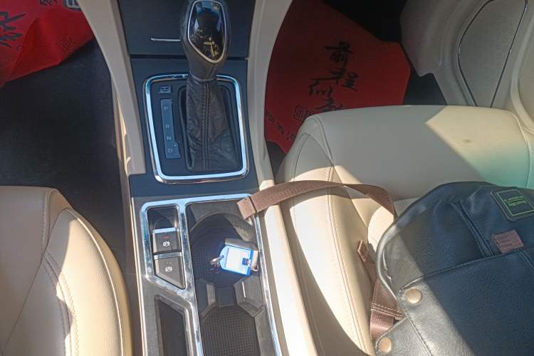 Used Geely Auto Emgrand 2017 Sedan Million Edition 1.5L CVT Luxury Model
