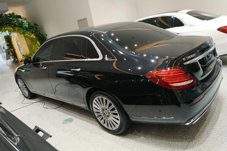 Used Mercedes-Benz E-Class 2019 Facelifted E 300 L Stylish Version
