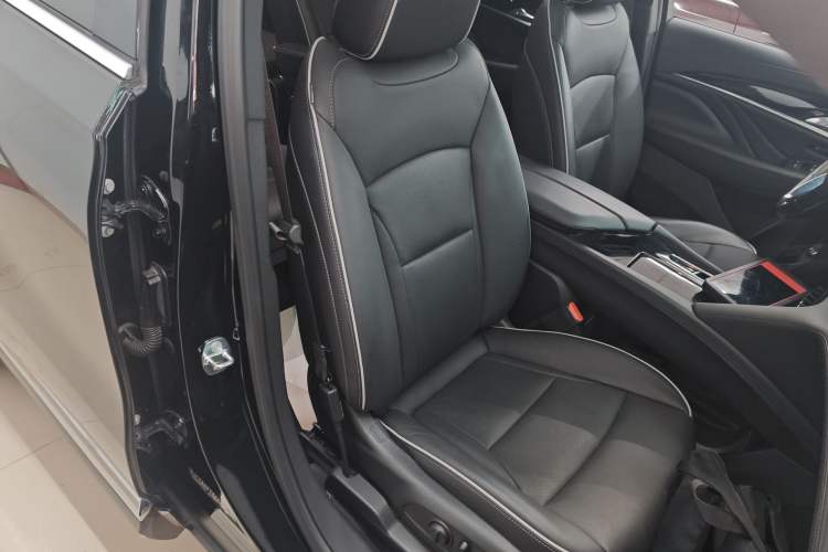 Used Buick Enclave 2022 652T 4x4 Prestige Flagship 6-Seater
