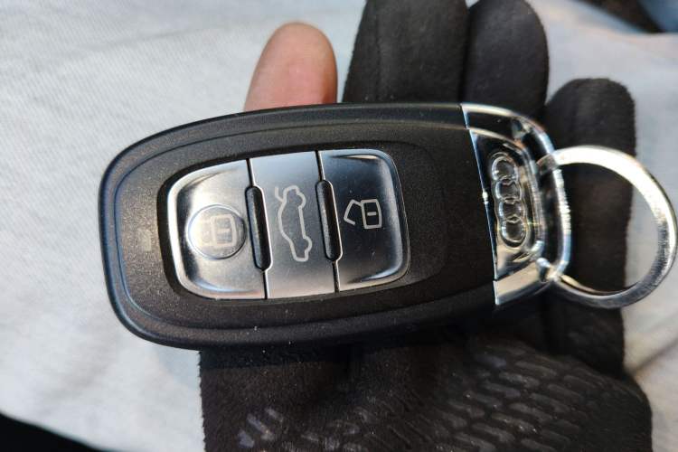 Used Audi A4L 2016 35 TFSI Collector's Edition Automatic Standard Model
