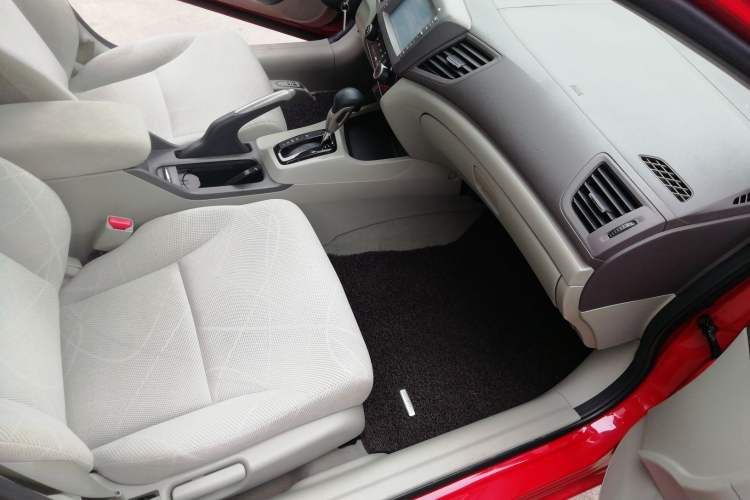 Used Honda Civic 2013 10th Anniversary 1.8L Automatic Comfort Version
