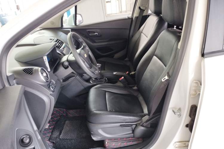 Used Chevrolet Trax 2016 1.4T Manual Two-Wheel Drive Comfort Version with Sunroof
