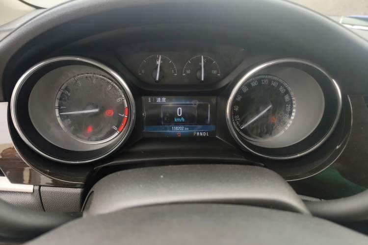 Used Buick Verano 2018 Sedan 20T Dual-Clutch Elite Model
