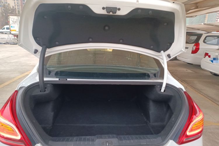 Used Peugeot 308 2014 Enjoy Edition Classic 1.6L Manual YouShang Model
