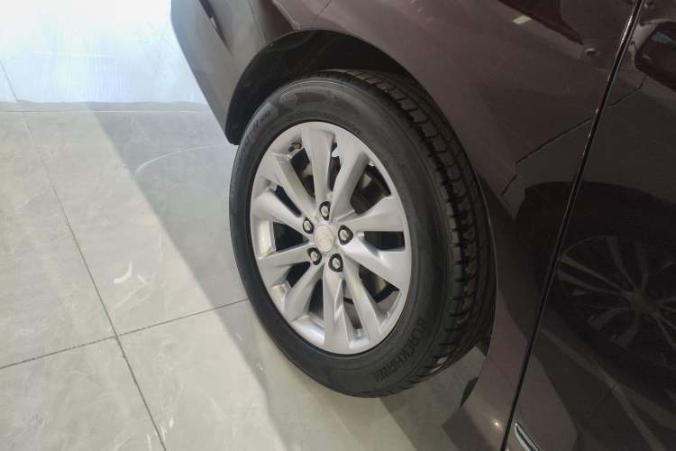 Used Buick GL8 2020 Avenir Avia Six-Seat Deluxe Edition
