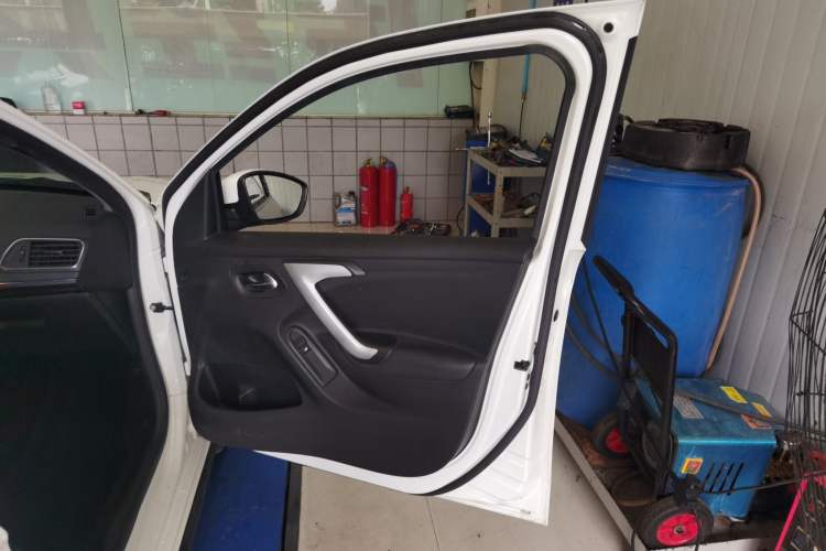 Used Citroen C3-XR 2015 1.6L Automatic Pioneer Model
