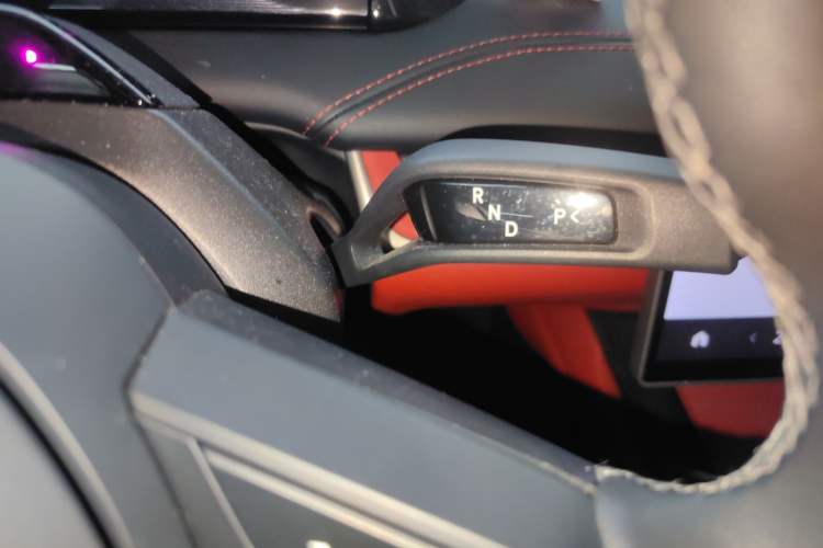 Used  SU7 2024 Rear-Drive Ultra-Long Range Advanced Pro-Level Intelligent Driving Version
