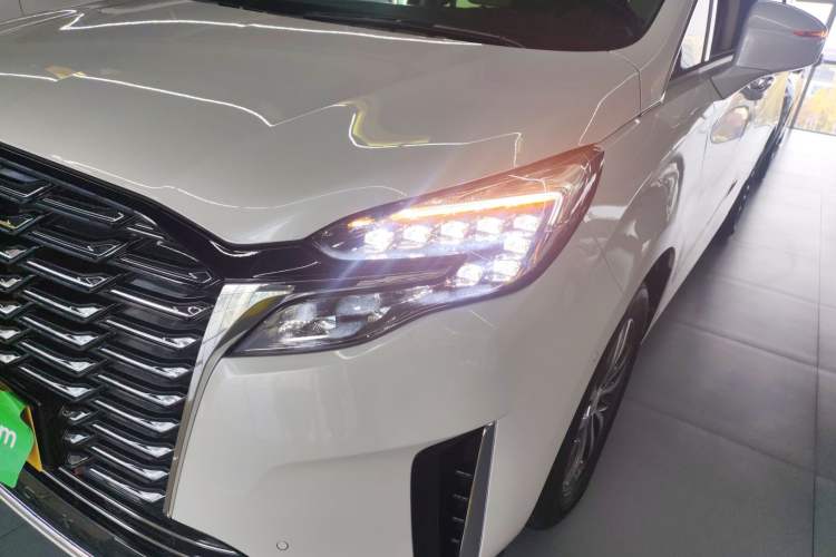 Used Buick GL8 2023 ES Lu Zun Deluxe Model
