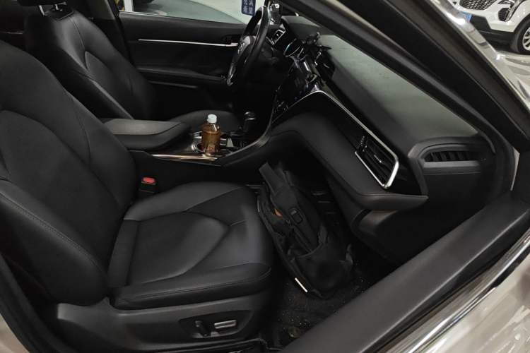 Used Toyota Camry 2021 2.0G Luxury Edition