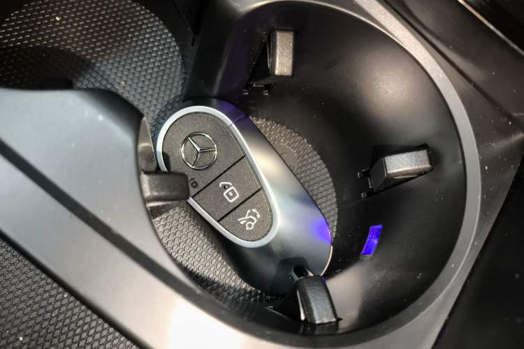 Used Mercedes-Benz C-Class New Energy 2025-Year Facelifted C 350 eL
