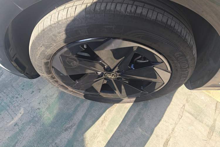 Used Volkswagen ID.UNYX 2024 Pro Long-Range Version