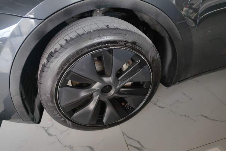 Used Tesla Model Y 2024 Rear-Wheel-Drive Version
