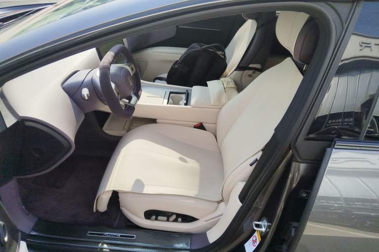 Used Avatr 12 2025 Ultra Extended-Range Edition
