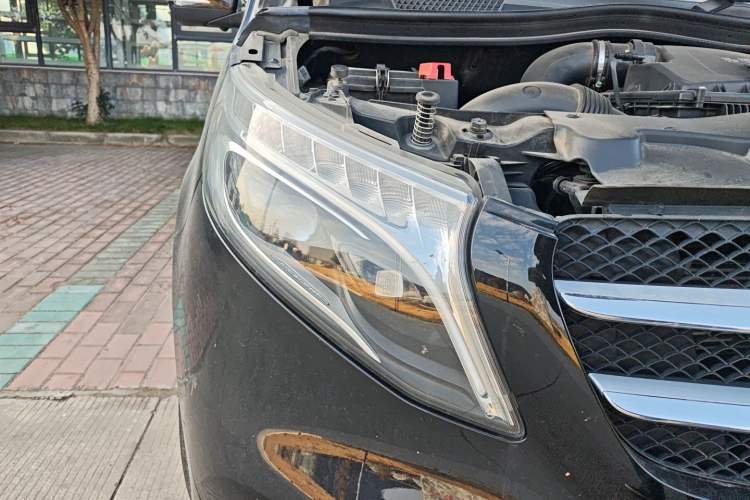 Used Mercedes-Benz V-Class 2020 V 260 Avantgarde Edition