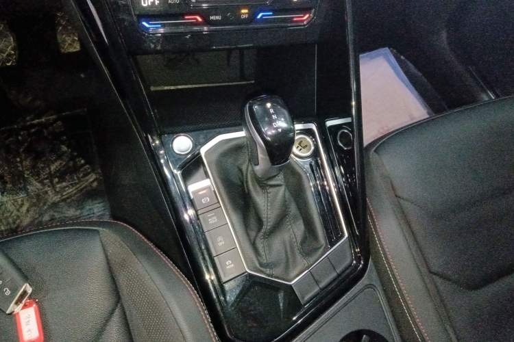 Used Volkswagen Tayron 2021 280TSI Two-Wheel Drive Luxury Smart Connectivity Version
