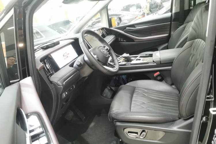 Used GAC Trumpchi M8 2024 Master Series 400T Prestige Edition