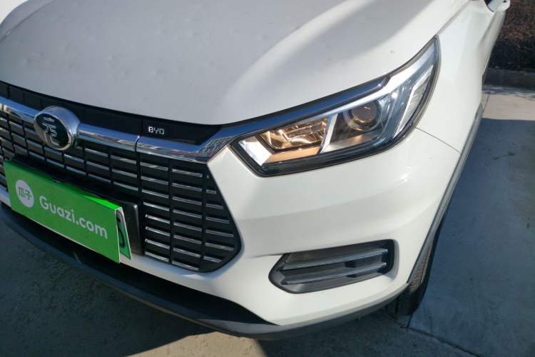 Used BYD Yuan New Energy 2019 EV360 Smart Connect Leading Model
