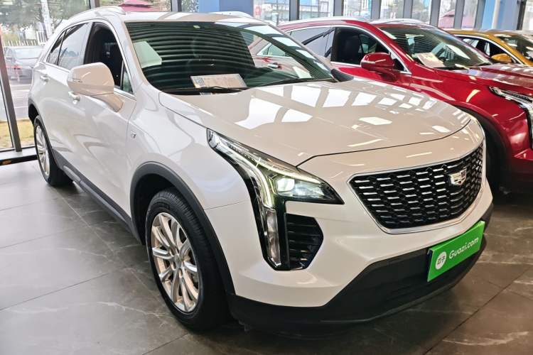 Used Cadillac XT4 2018 28T Two-Wheel Drive Tech Version