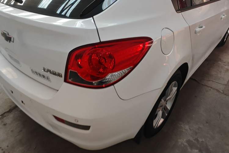 Used Chevrolet Cruze 2013 Hatchback 1.6L Automatic Luxury Model
