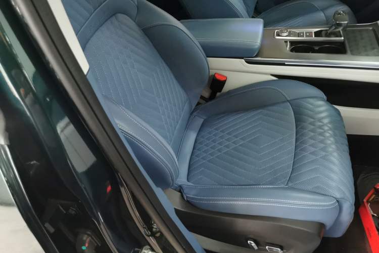 Used  Lingyun 2023 400T Four-Wheel Drive Star Prestige Edition