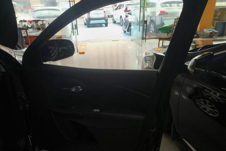 Used  Cherokee 2017 2.0L Superior Edition
