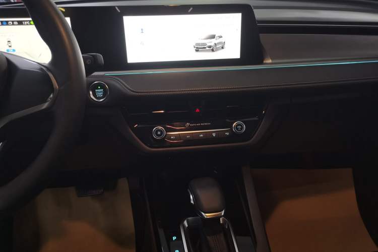 Used Ford Escort 2021 1.5L Automatic Diamond Edition
