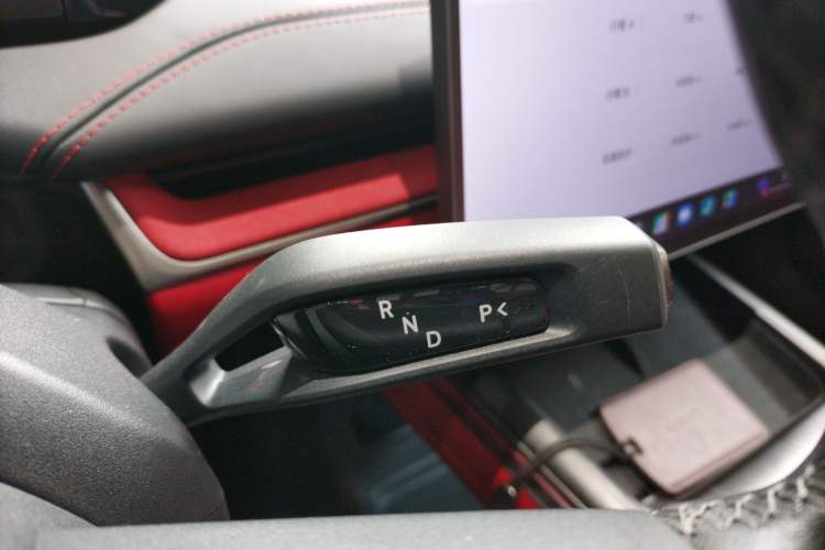 Used Xiaomi Auto SU7 2024 Rear-Drive Standard Founder Edition
