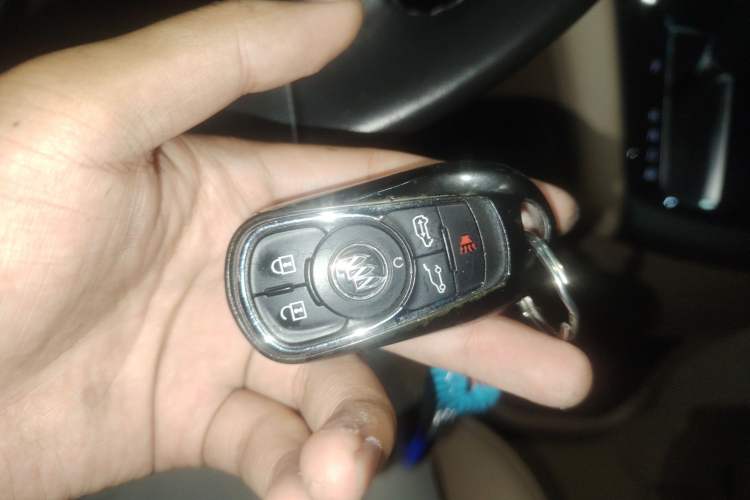 Used Buick GL8 2017 ES 28T Flagship Model China V Standard
