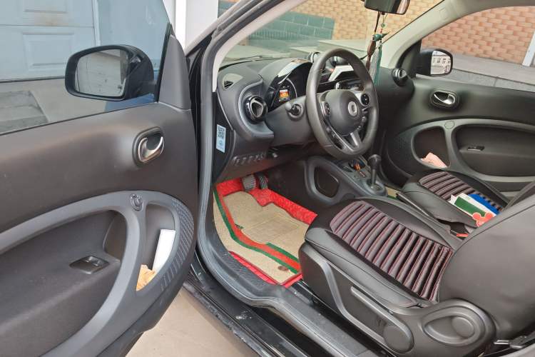 Used  fortwo 2015 1.0L 52 kW Hardtop Passion Edition
